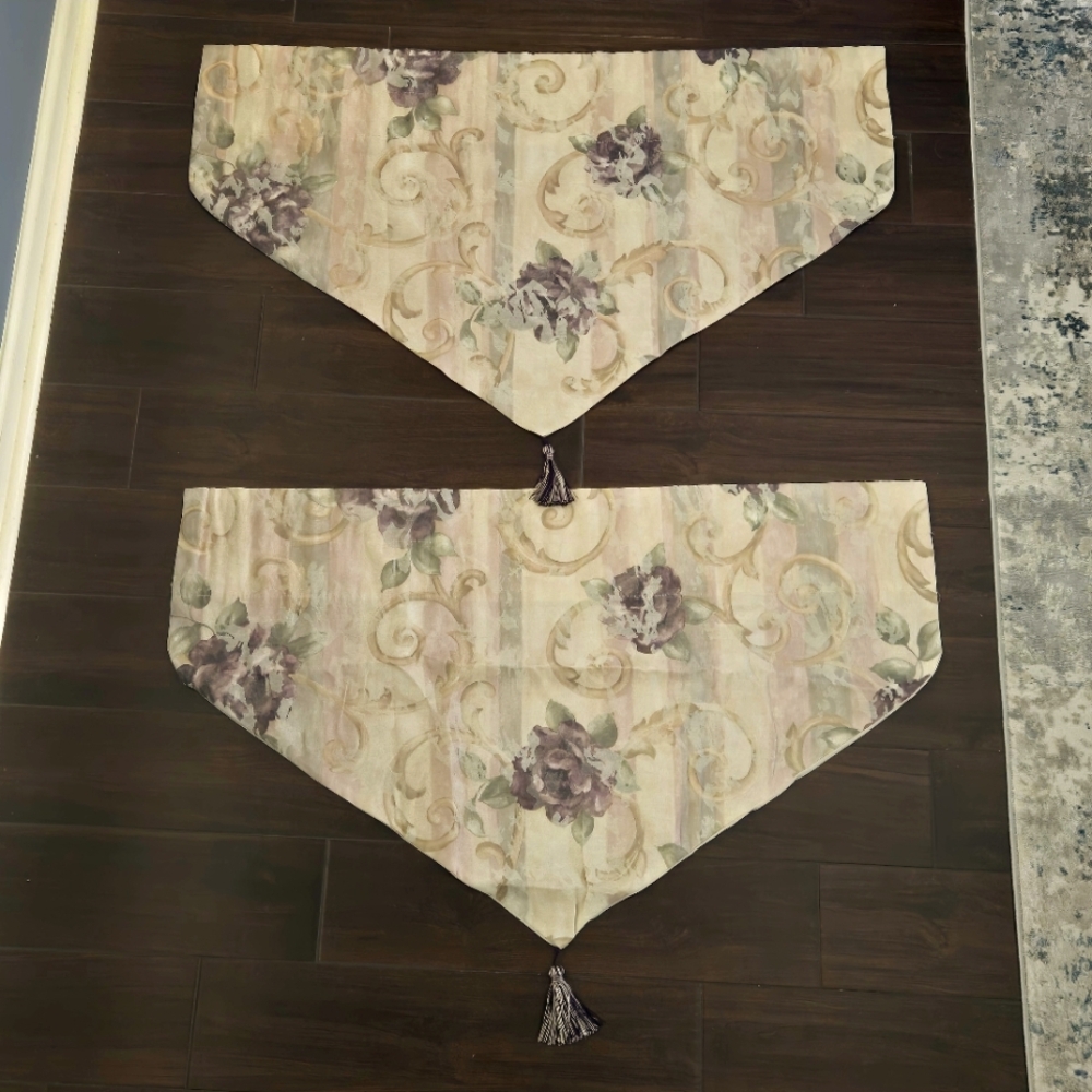 2 Croscill Chambord Cassis Ascots Amethyst Rose Ascot Valances